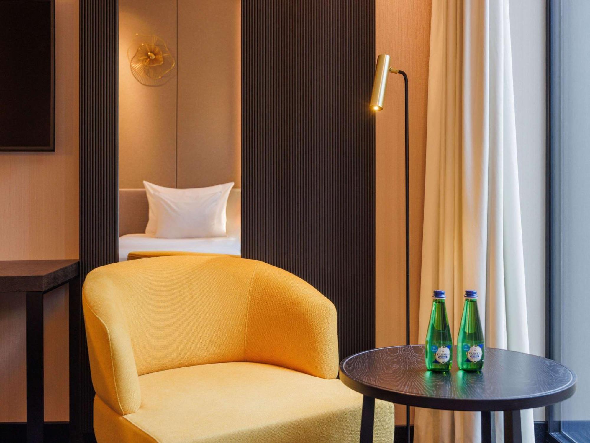 Movenpick Hotel Таллин Экстерьер фото