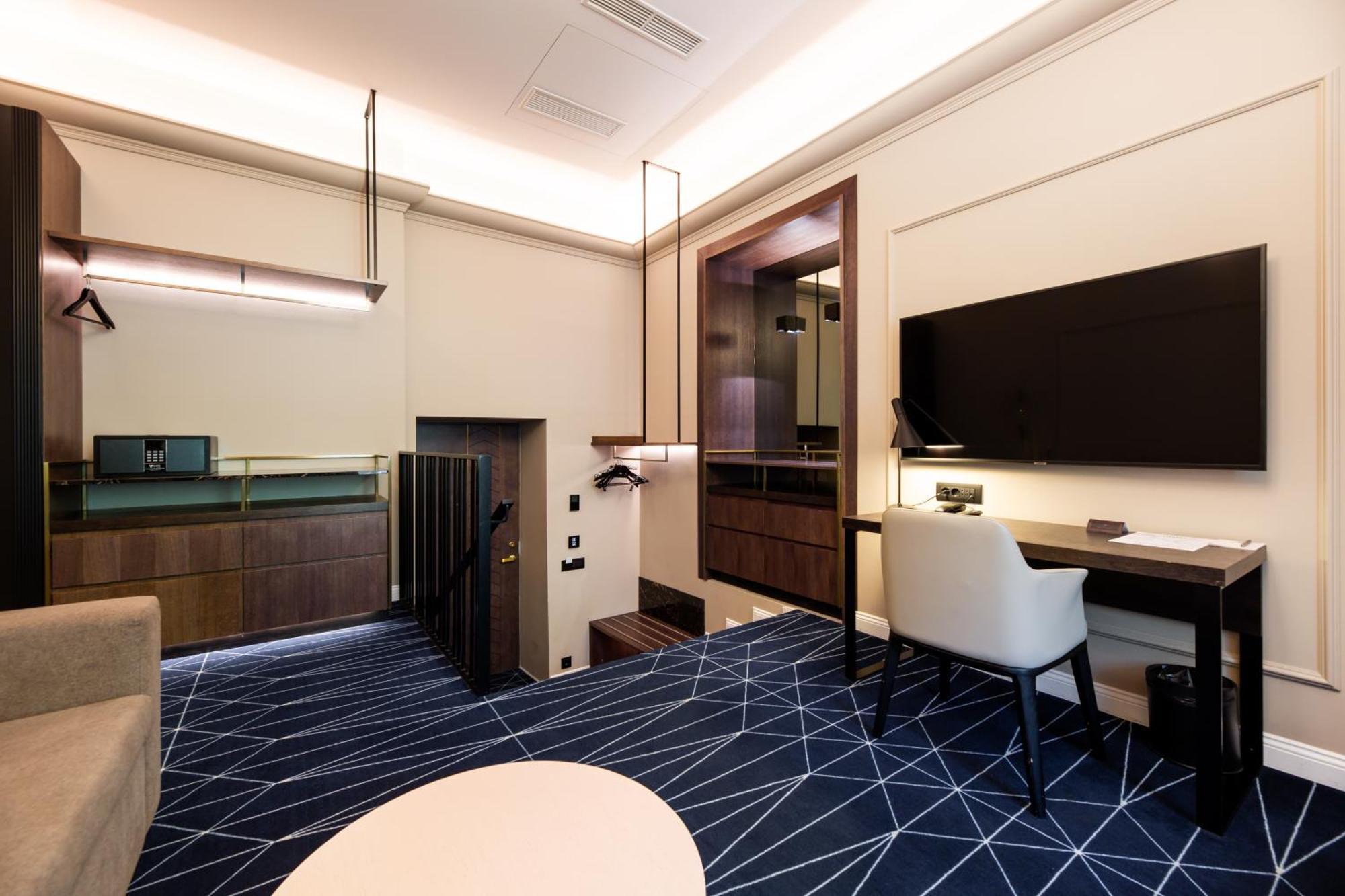 Movenpick Hotel Таллин Экстерьер фото