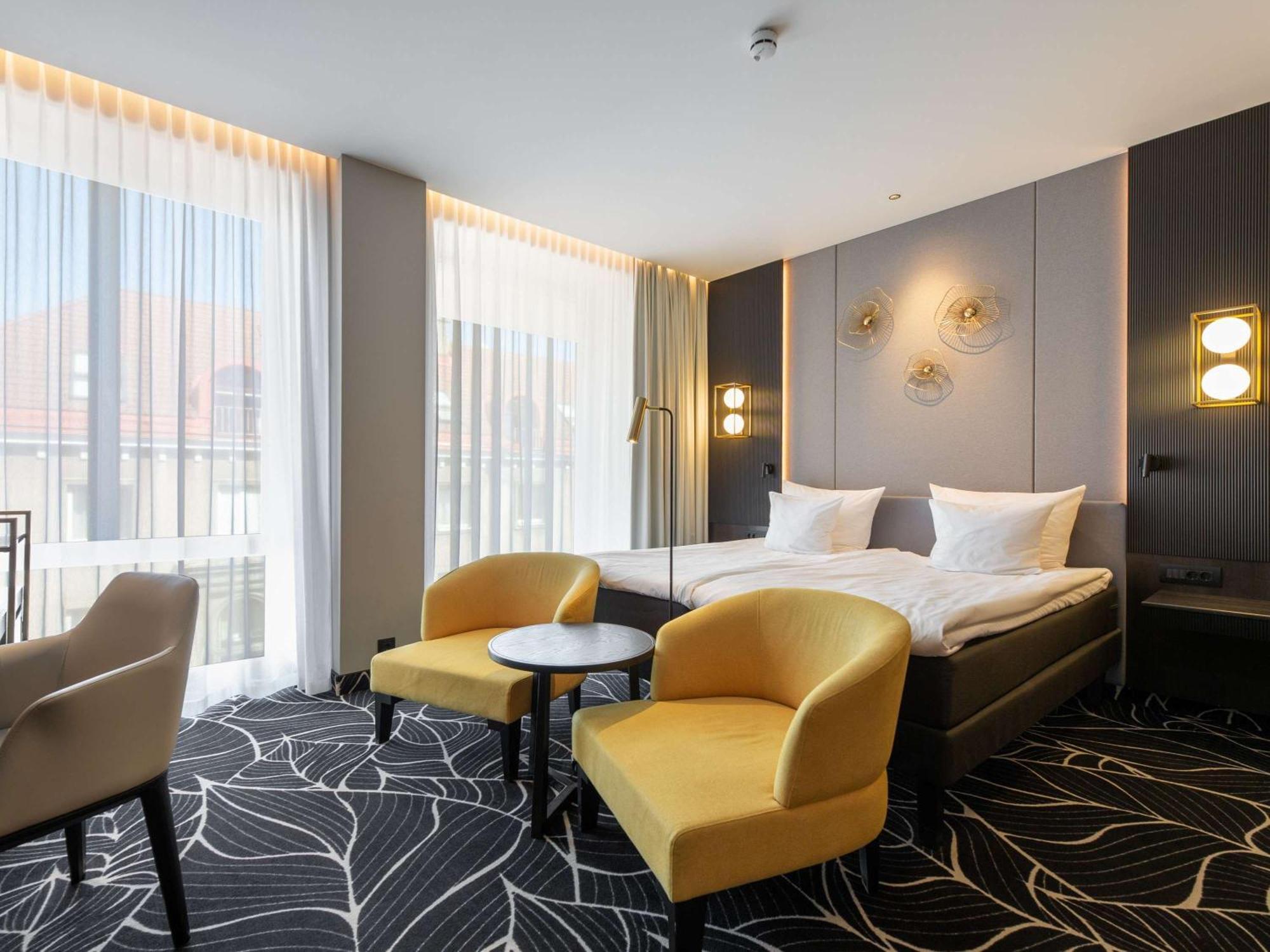 Movenpick Hotel Таллин Экстерьер фото